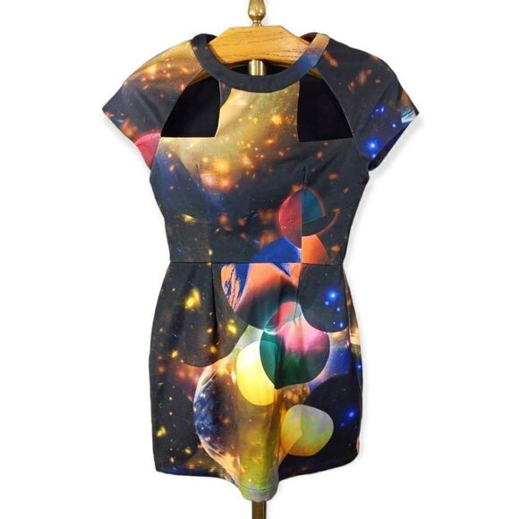 Funktional Colorful Dress   - Picture 1 of 12